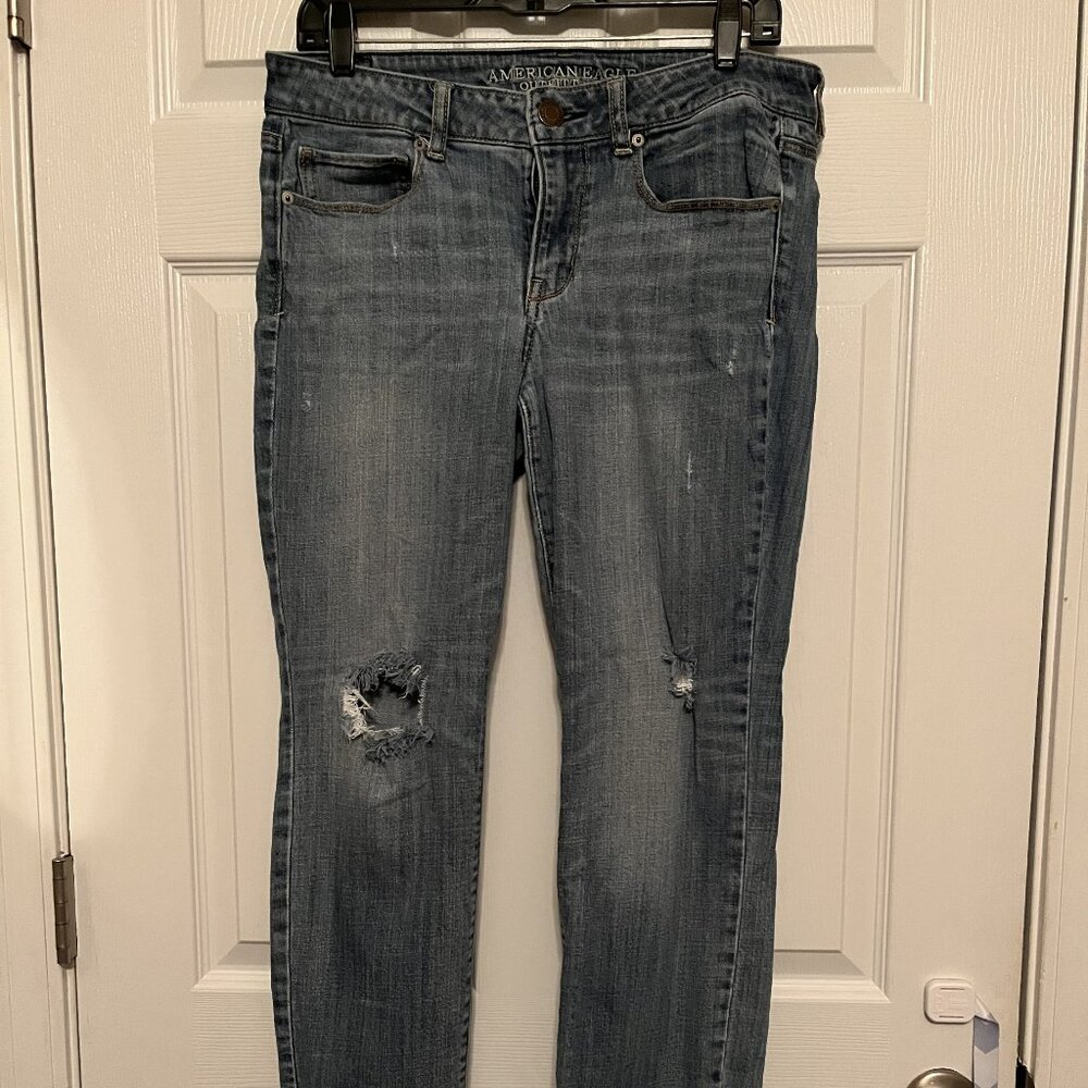 American Eagle Outfitters Women’s 12 Short Skinny Mid Rise Stretch Denim Jeans